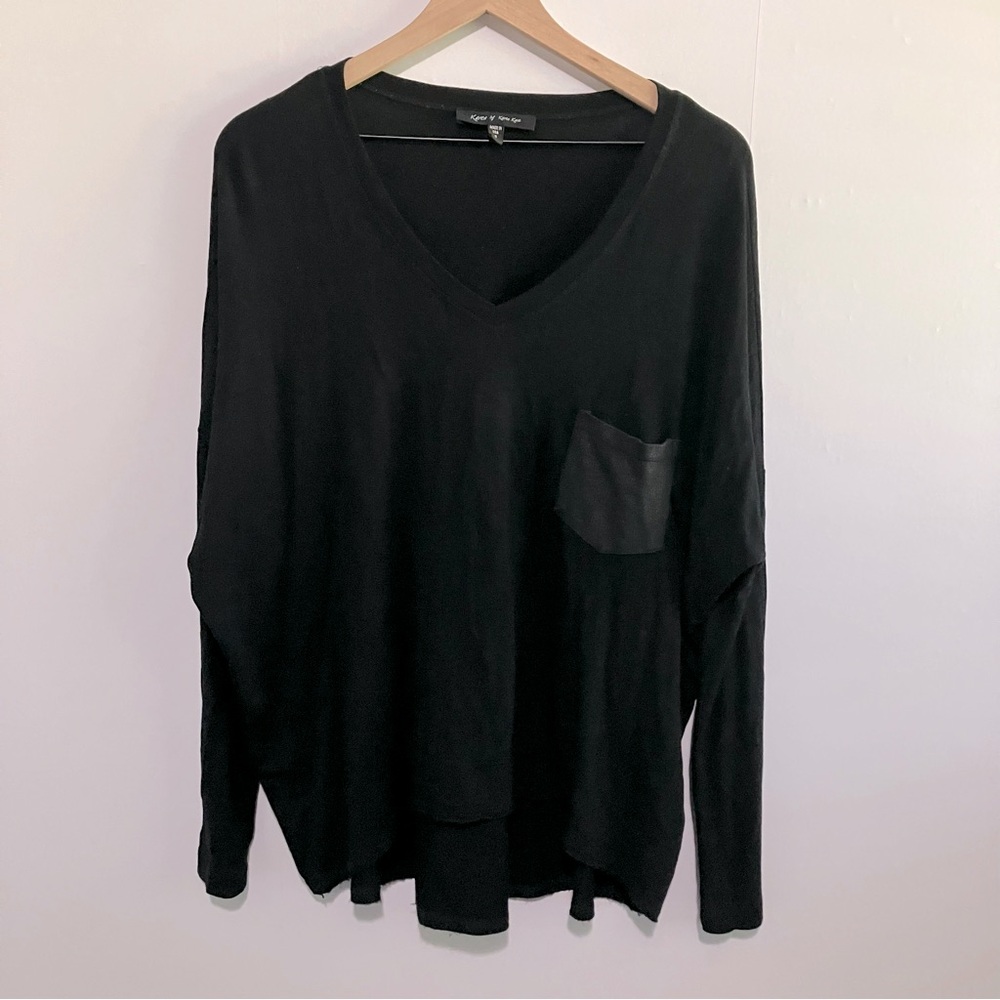 Karen by Karen Kane Oversized Black V-Neck Long Sleeve Top Size Small